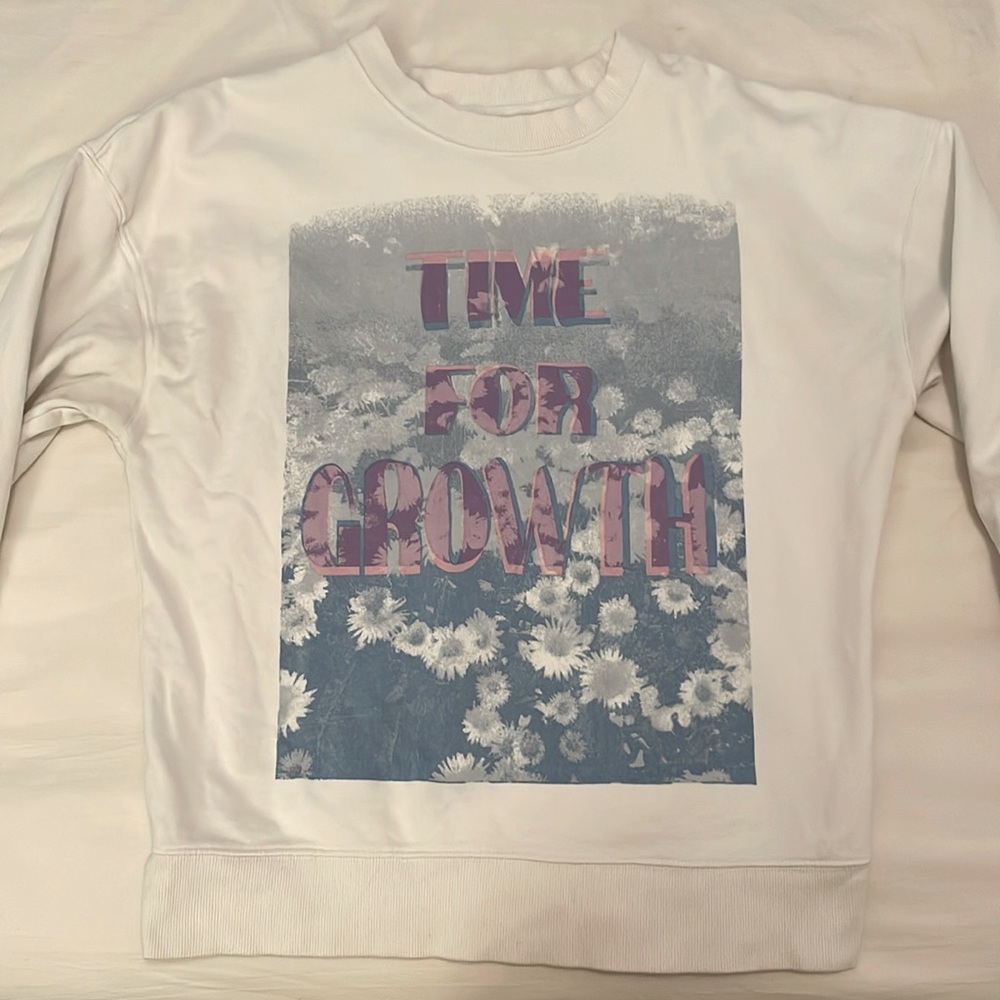 B.P- Nordstrom brand graphic crew neck medium